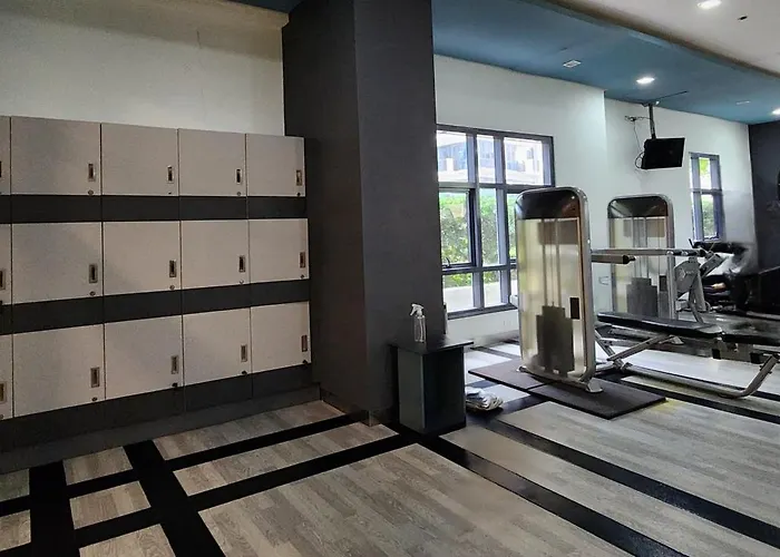 14e Bgc Unit 3 Mins Walk To The Venice Grand Canal Mall Pet Friendly Apartamento Manila