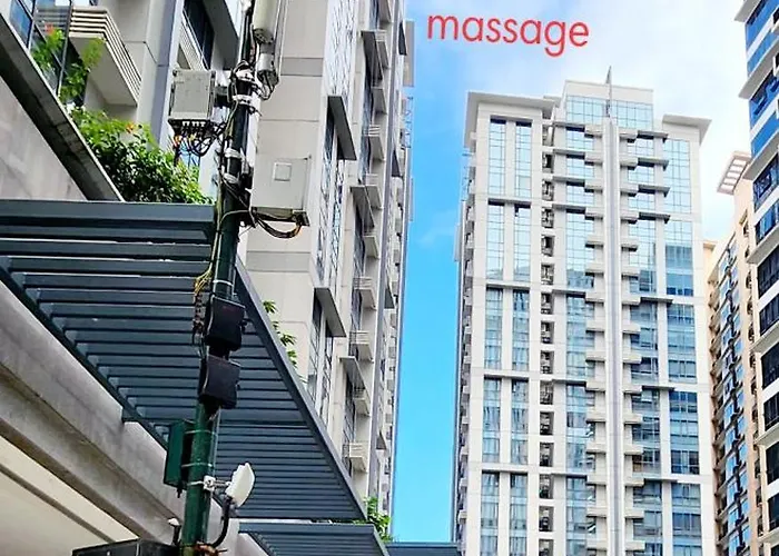Apartment 14e Bgc Unit 3 Mins Walk To The Venice Grand Canal Mall Pet Friendly